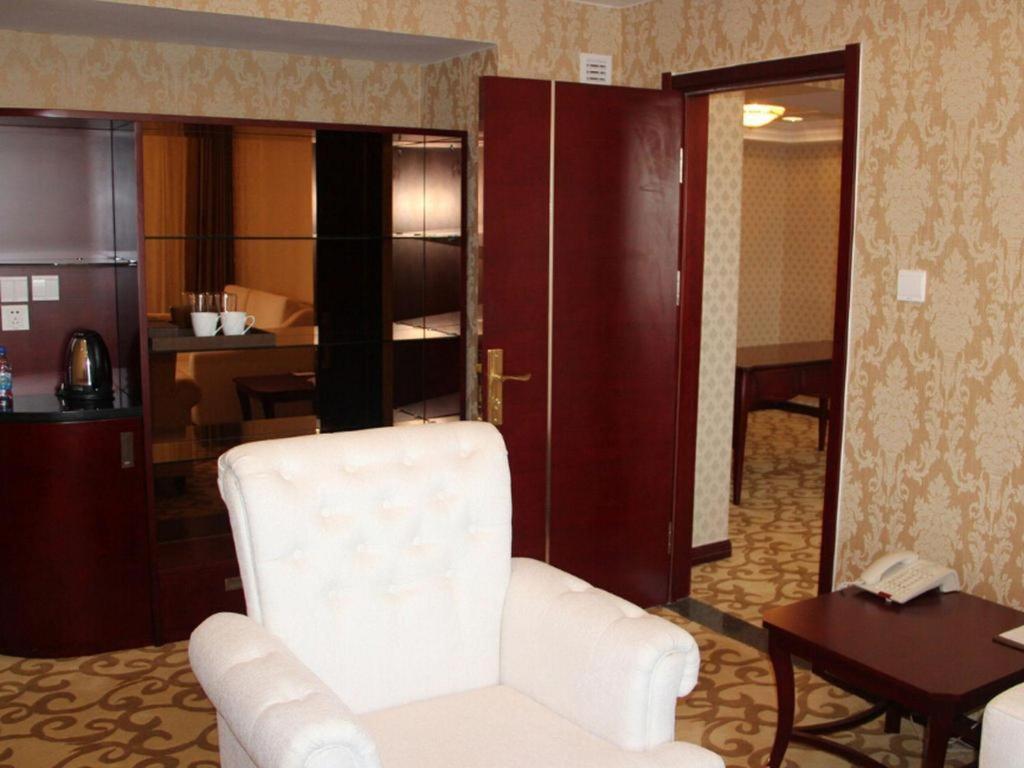 Dalian Southern Airline Pearl Hotel Bagian luar foto