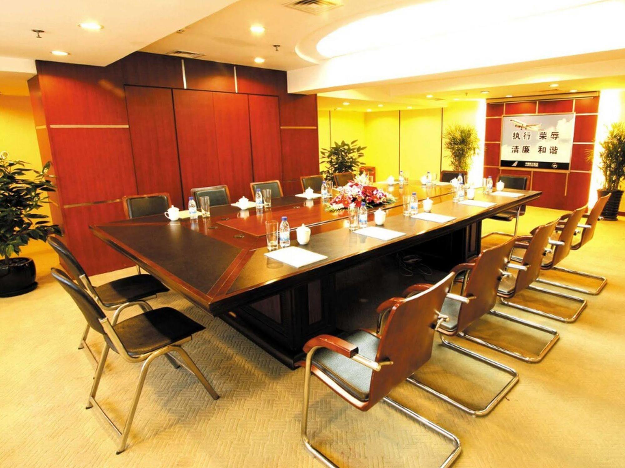 Dalian Southern Airline Pearl Hotel Bagian luar foto